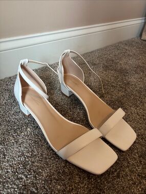 Women’s Ankle-Strap Block Heel Sandals in White